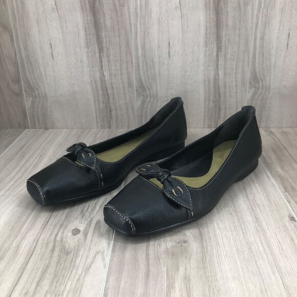 Aerosoles Whats What Flats Womens 8M Arina Black Leather Slip On Comfort Shoes - Picture 2 of 11